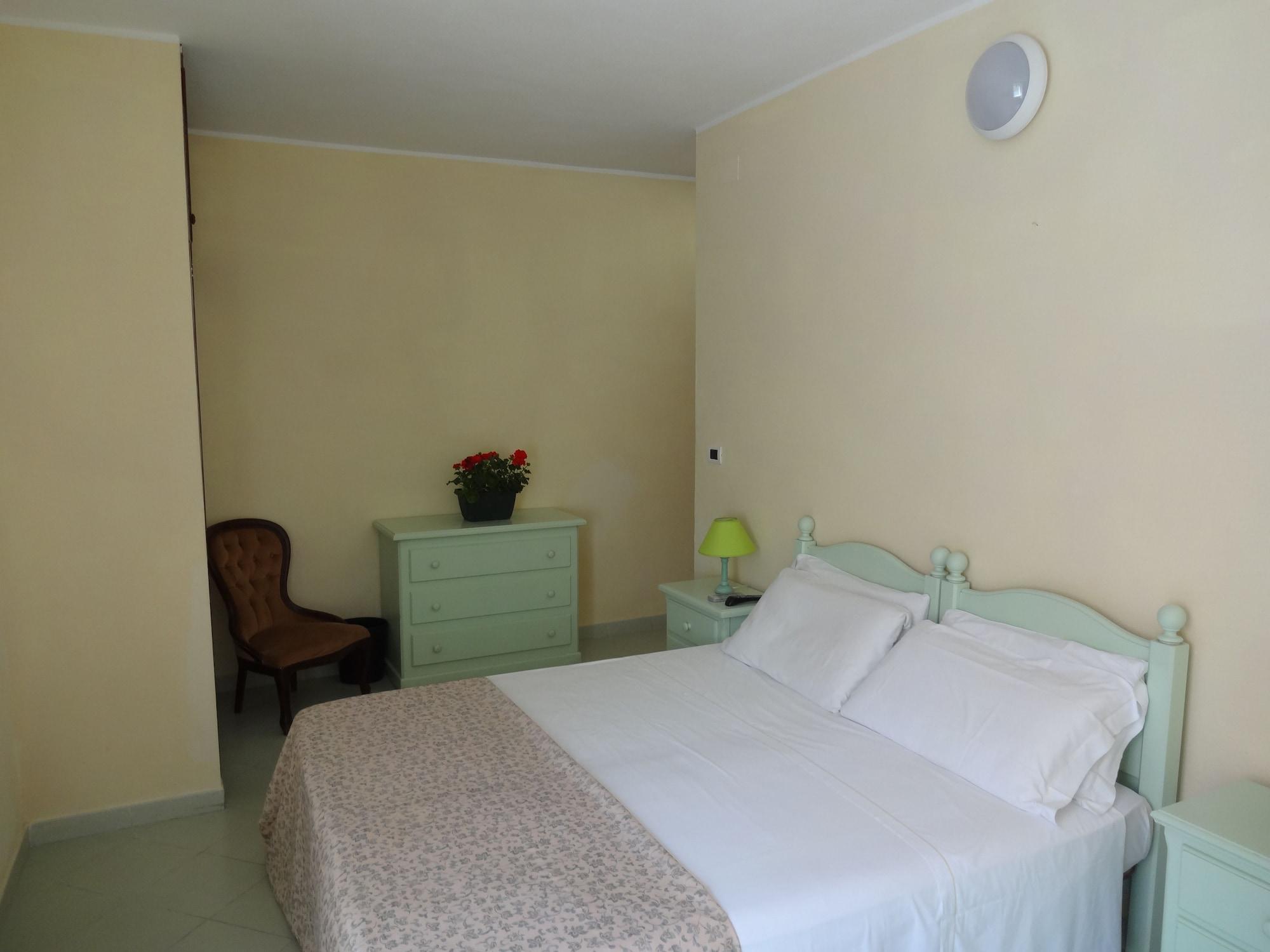 Hotel Geranio Rosso Stintino